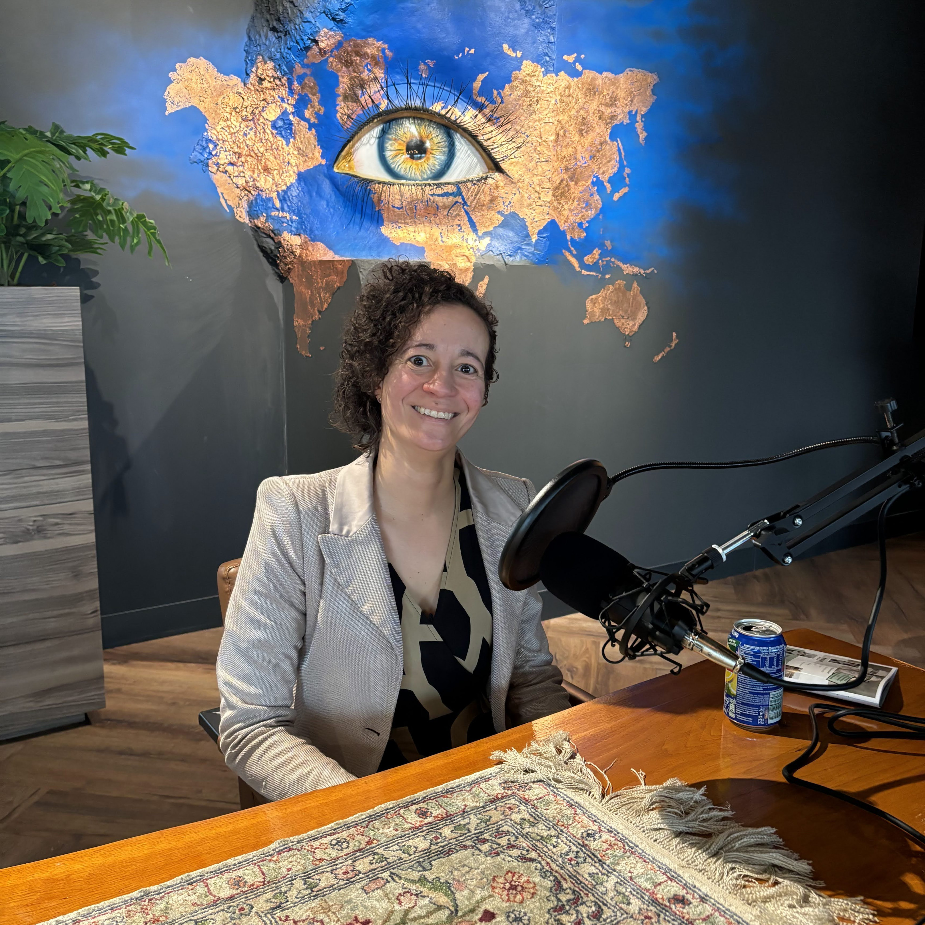 Rust in een drukke wereld: Kim van Dooren over kindermassage en ondernemerschap episode artwork