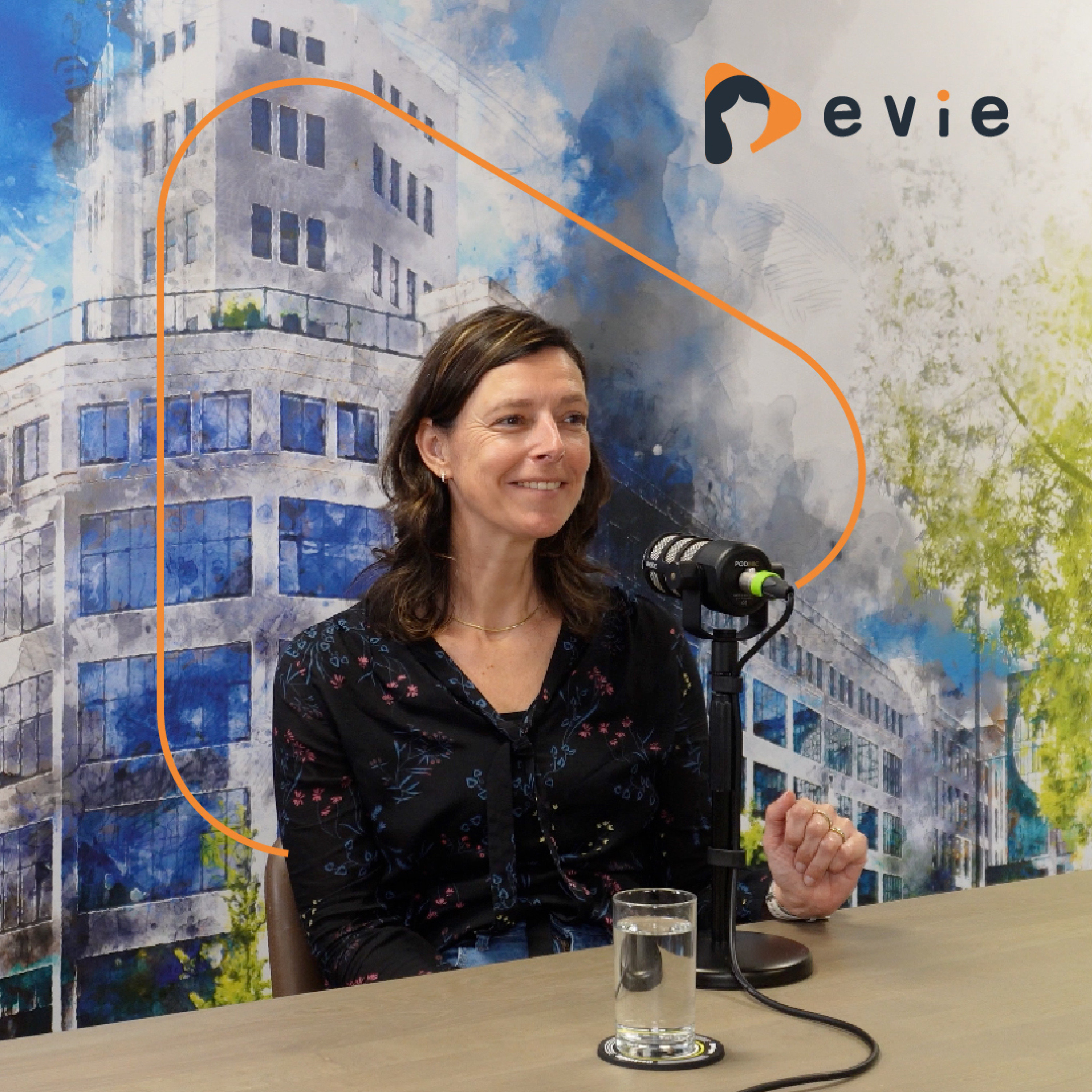 Evie de Podcast | Innovatie in de (digitale) zorg met Inez Teunissen, oprichter Digidok episode artwork