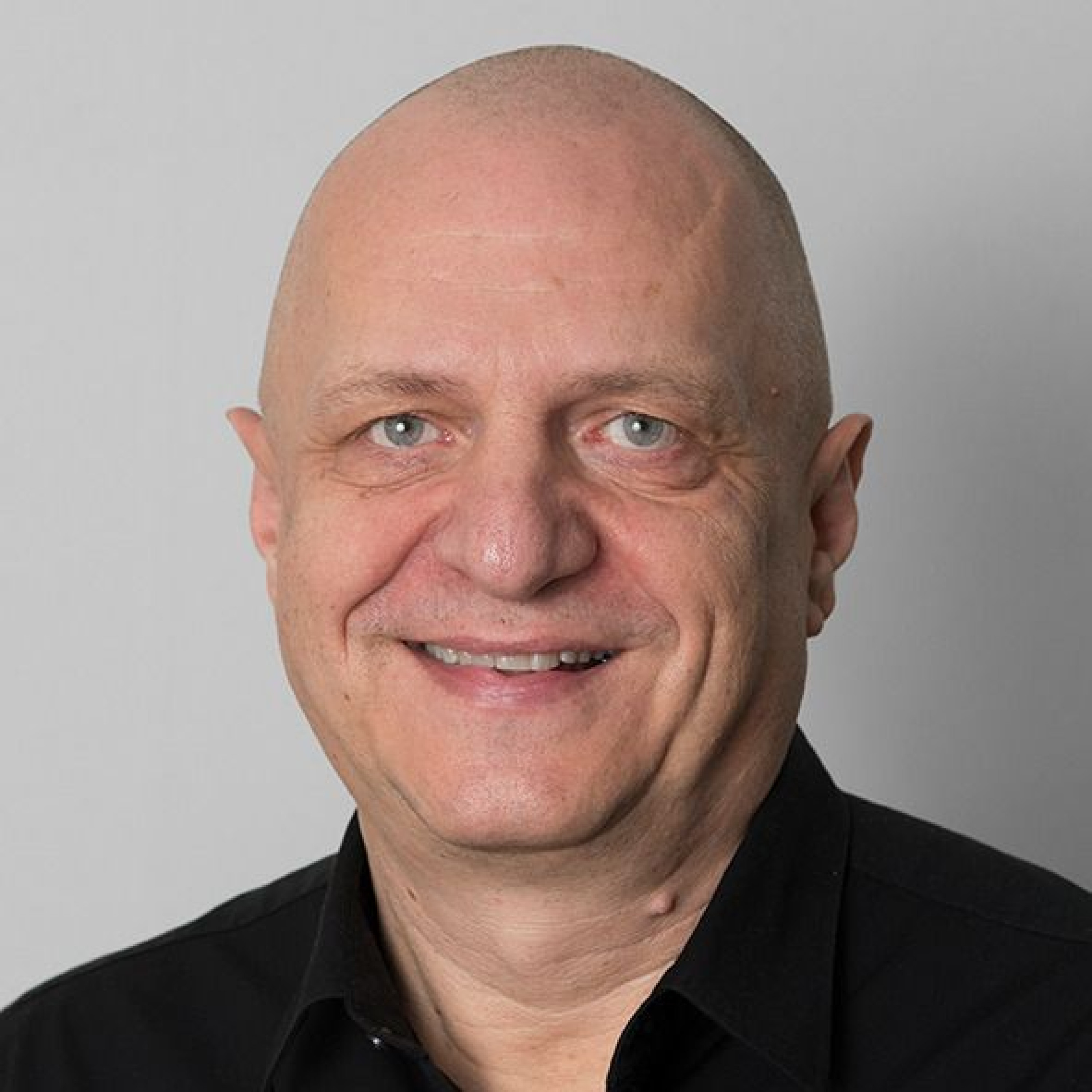 Guido de Valk: Arts, trainer, coach, schrijver en leraar. episode artwork