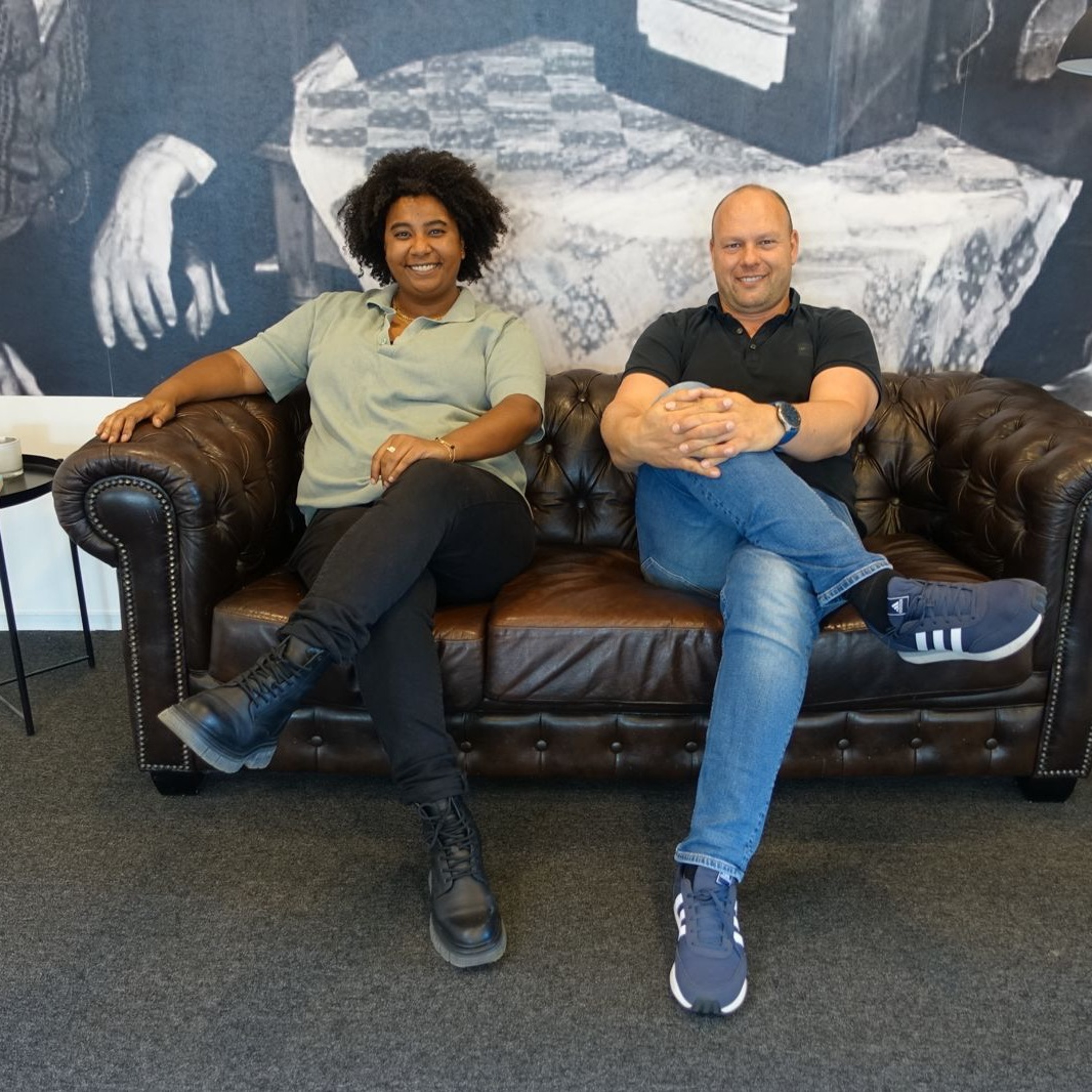 Hoe kunnen bedrijven meer waarde uit hun data halen met AI? - Business Update 18 juli 2024 episode artwork