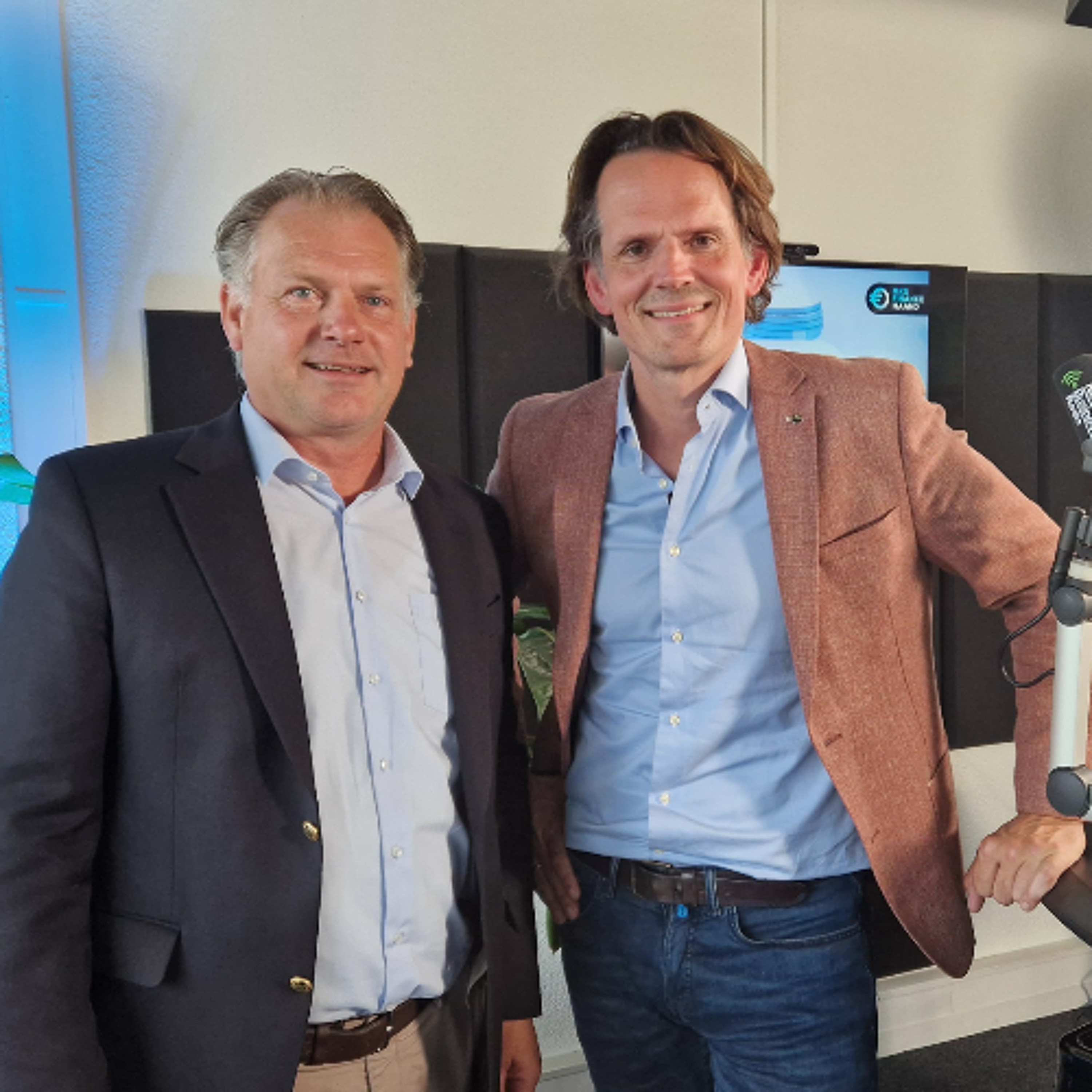 MKB Finance Maand #2 - Blijf uit de problemen als ondernemer episode artwork